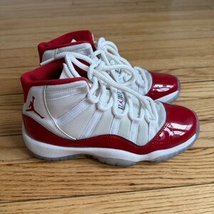 Nike Air Jordan Retro 11 Cherry GS Basketball Shoes 5Y